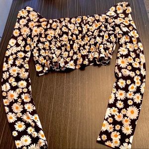 Forever 21 Off the shoulders floral crop top